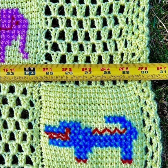 Vtg MCM Handmade Yellow Crotcheted Afghan/Baby Blanket Zoo Animals Squares GVC - Picture 3 of 11